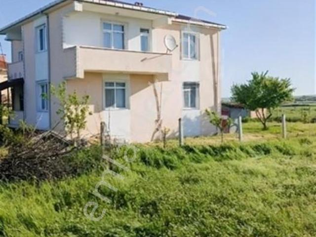 Çayla Mahallesi, Saray içerisinde satılık Bina