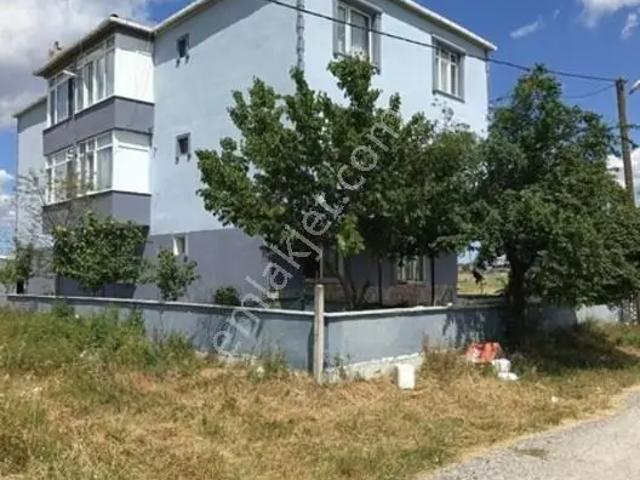Büyükyoncalı Merkez Mahallesi, Saray içerisinde satılık Bina