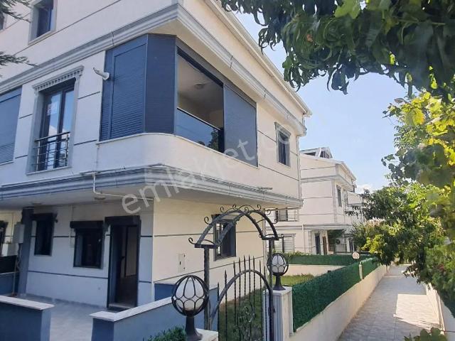 Çeşmeli Mahallesi, Marmaraereğlisi içerisinde satılık Villa