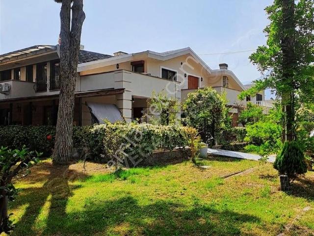 Kemer, Antalya içerisinde satılık Villa