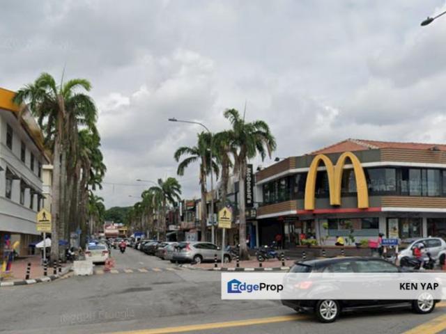 Shop for rent in Country Heights Damansara, Kuala Lumpur
