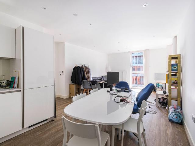 Apartment for rent in East Greenwich, Greater London