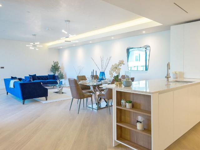 Apartment for rent in Wood Lane Estate, Greater London
