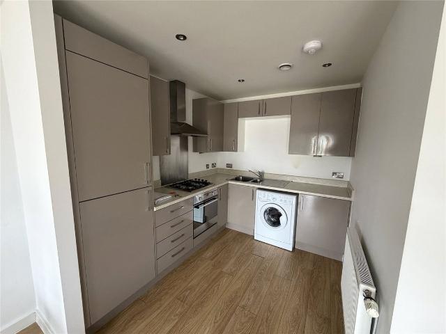 Apartment for rent in New Southgate, Greater London