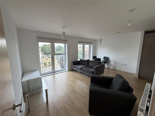 House for rent in New Southgate, Greater London