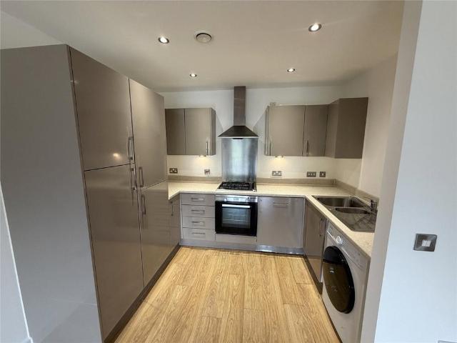 House for rent in Bowes Park, Greater London
