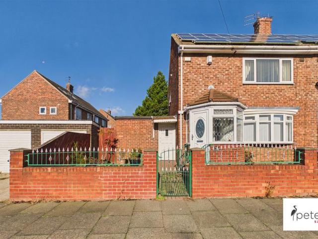 House for rent in Thorney Close, Sunderland