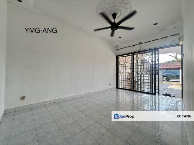 House for sale in Jenjarom, Kuala Langat