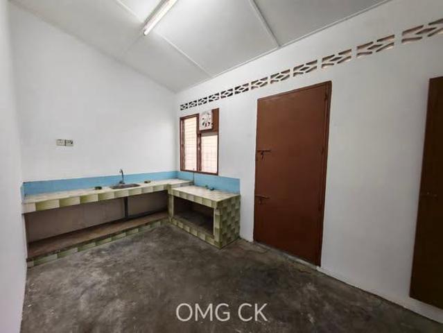 Terraced House for sale in Zon Perindustrian Bebas Telok Panglima Garang, Teluk Panglima Garang