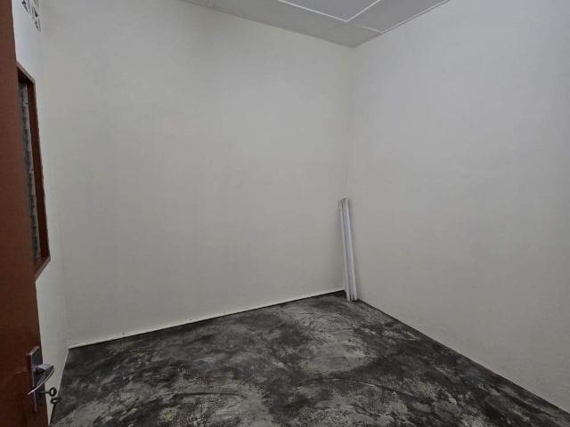Room for rent in Perak, Intan
