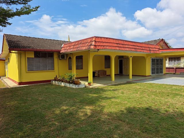 Bungalow for rent in Kuantan, Pahang