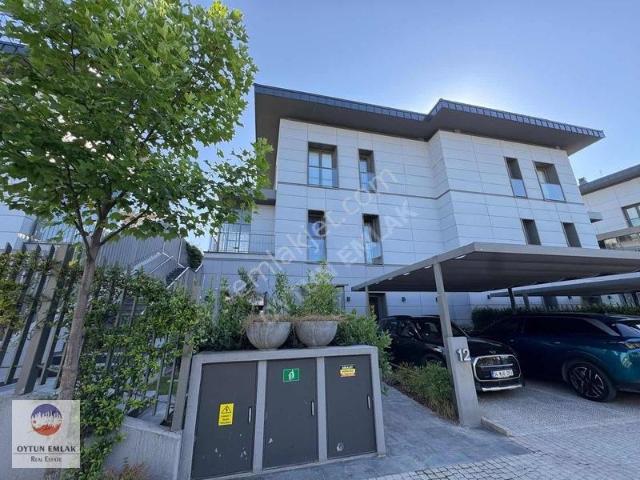 Tema İstanbul 2, Küçükçekmece içerisinde kiralık Villa