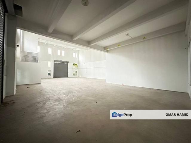Warehouse for sale in Petaling, Alam Impian