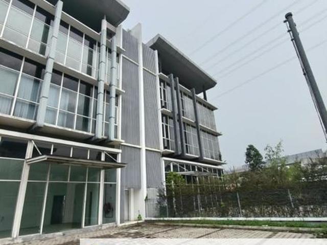 Warehouse for rent in Glenmarie, Shah Alam