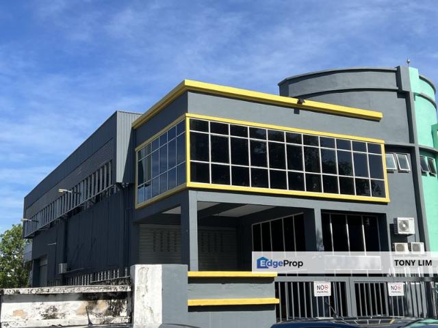 Warehouse for rent in Petaling, Alam Impian