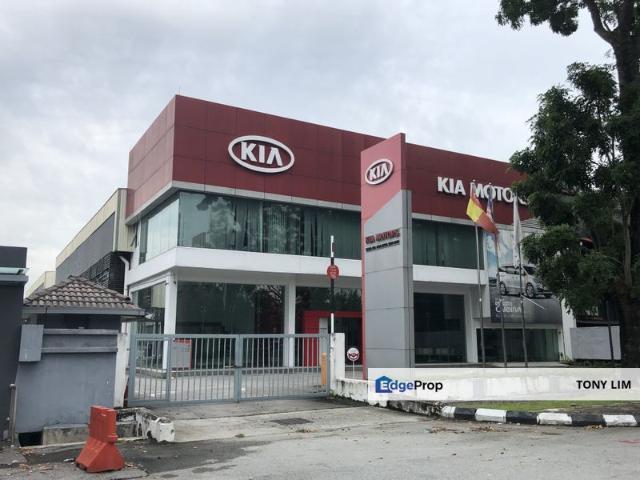 Warehouse for rent in Seksyen U1, Shah Alam