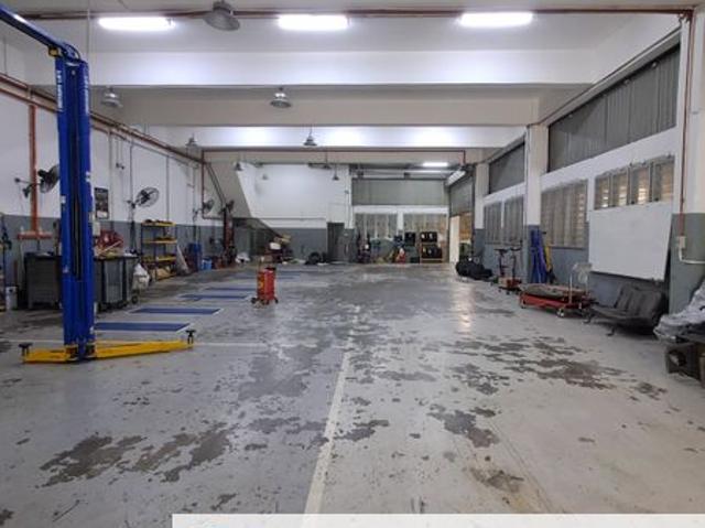 Warehouse for rent in Petaling, Alam Impian