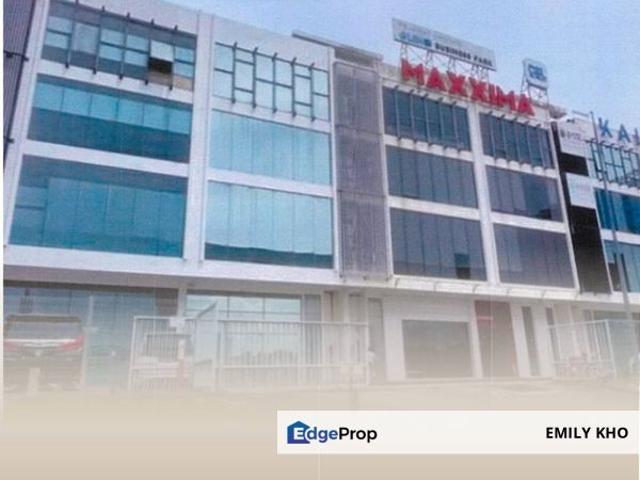 Warehouse for rent in Petaling, Alam Impian