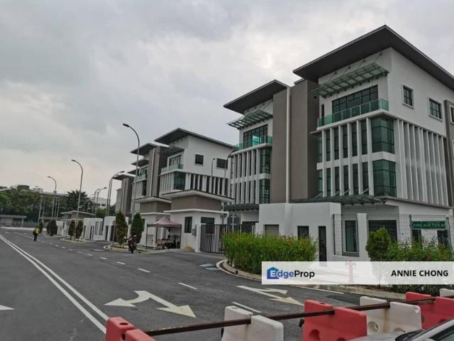Warehouse for sale in Petaling, Alam Impian