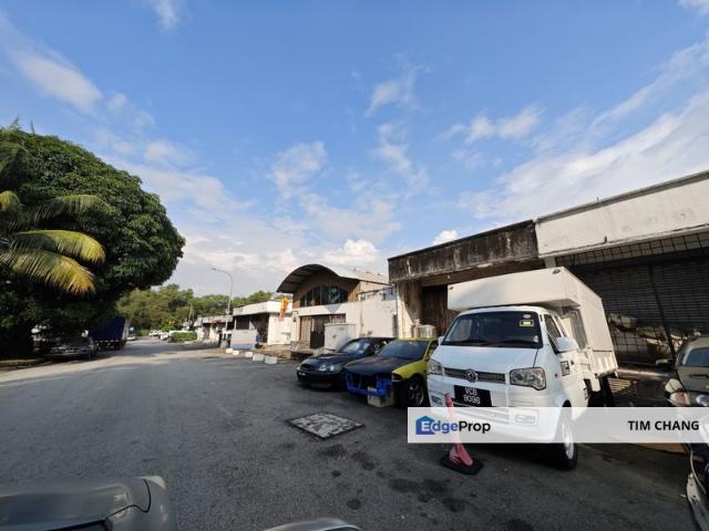 Warehouse for rent in Petaling, Alam Impian