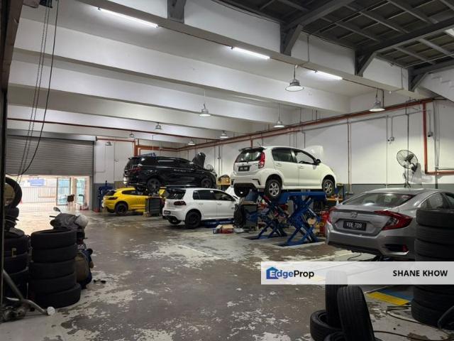 Warehouse for rent in Petaling, Alam Impian