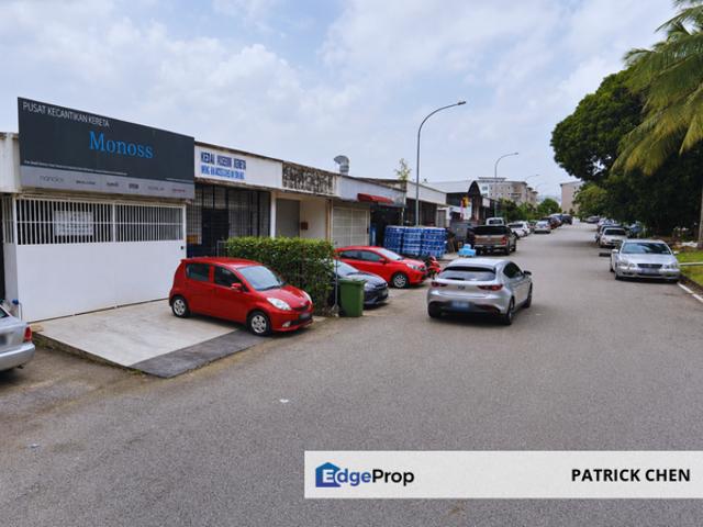 Warehouse for sale in Petaling, Alam Impian