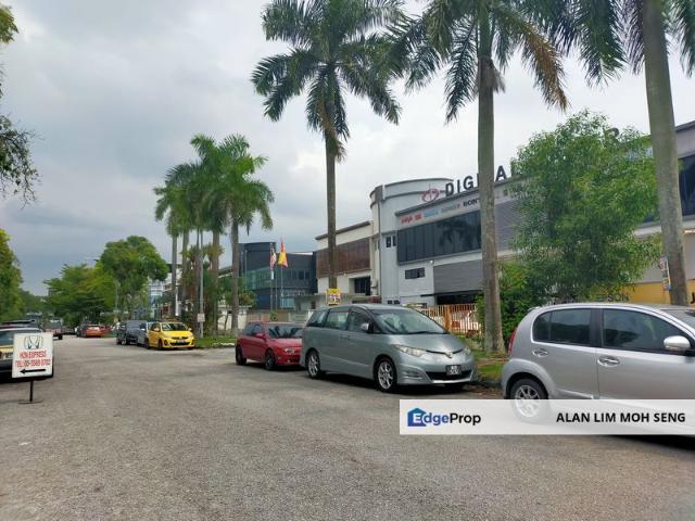 Warehouse for sale in Petaling, Alam Impian