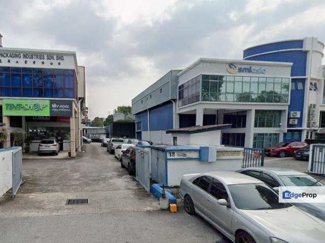 Warehouse for rent in Petaling, Alam Impian