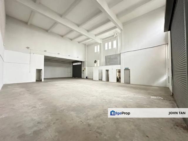 Warehouse for rent in Petaling, Alam Impian