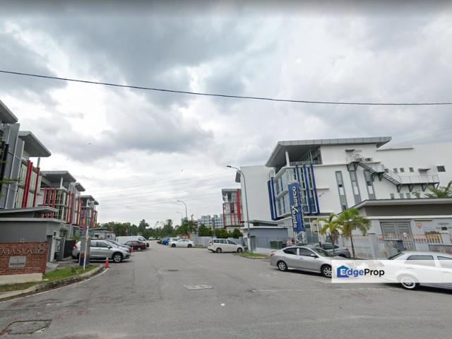Warehouse for rent in Petaling, Alam Impian