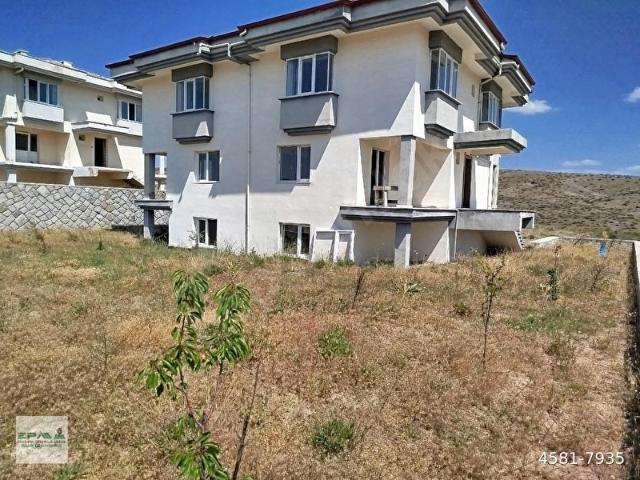 Sincan içerisinde satılık Villa