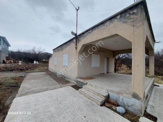 Akdam Mahallesi, Hacılar içerisinde satılık Villa
