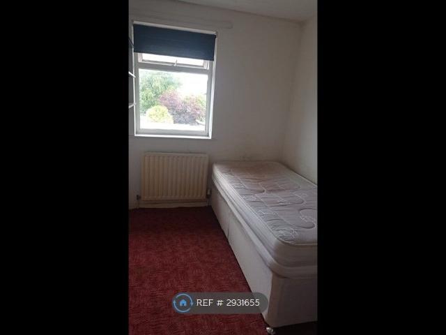 Room for rent in Attenborough, East Midlands