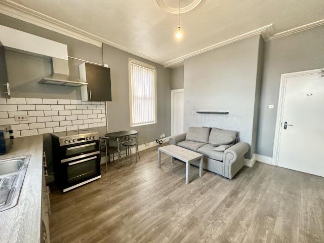Apartment for rent in Holbeck, West Yorkshire