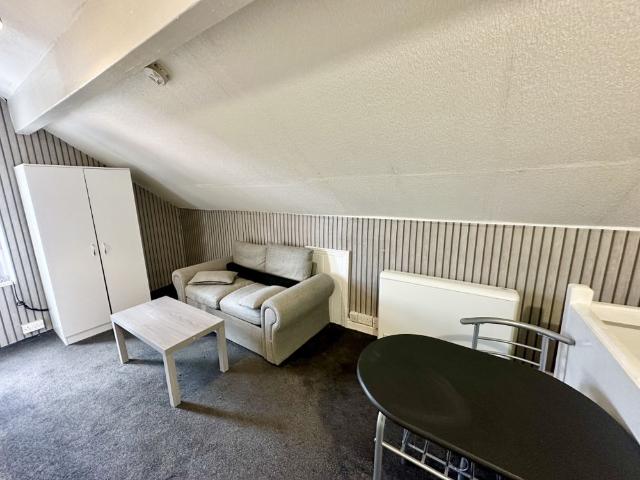 Apartment for rent in Holbeck, West Yorkshire