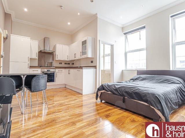 Studio for rent in London Borough of Barnet, Greater London