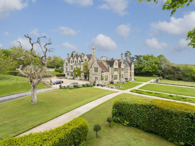 Apartment for rent in Cross In Hand, East Sussex