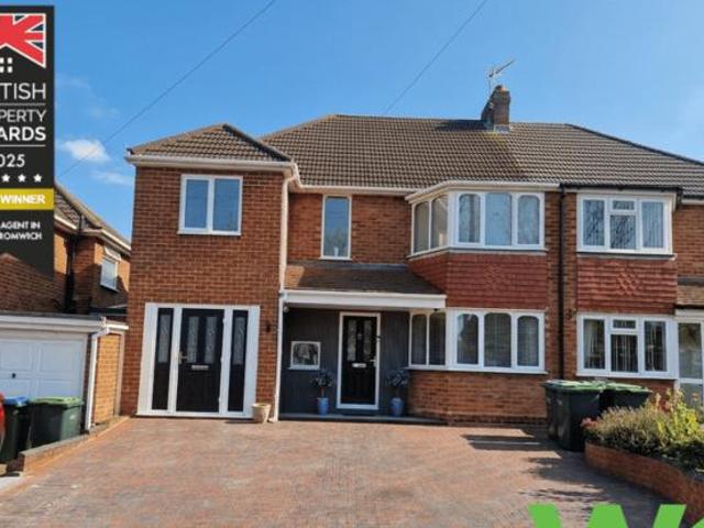 House for sale in West Bromwich, West Midlands