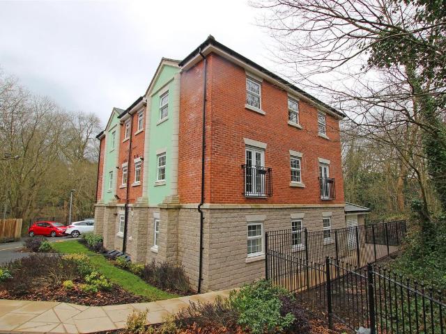 Apartment for rent in Halliwell, Bolton