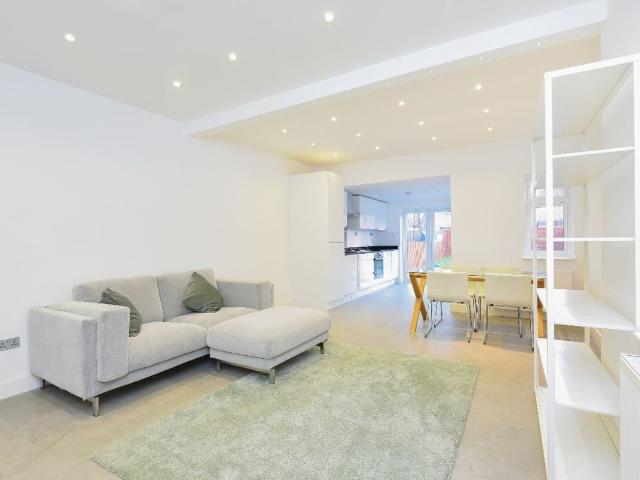 Apartment for rent in London Borough of Brent, Greater London
