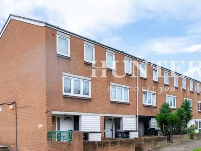 House for rent in Shacklewell, Greater London