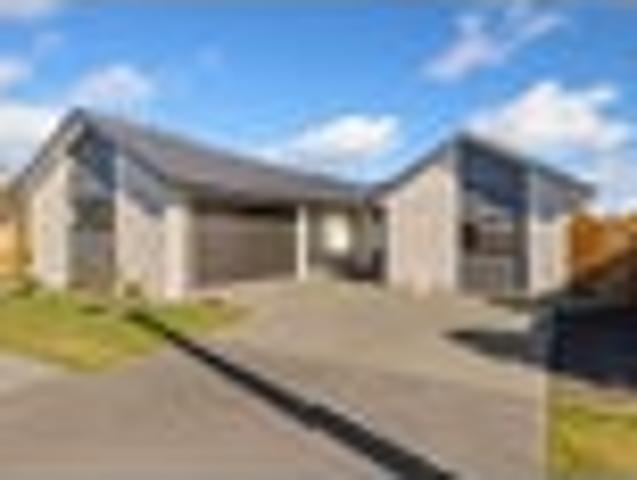 House for sale in Chaslands, Canterbury