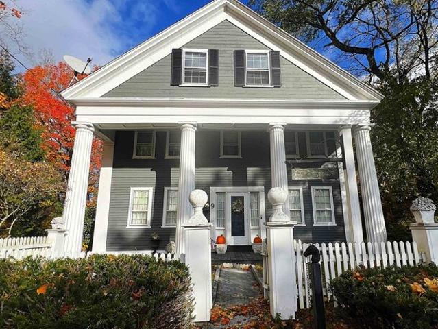 House for sale in Fitzwilliam, Cheshire County
