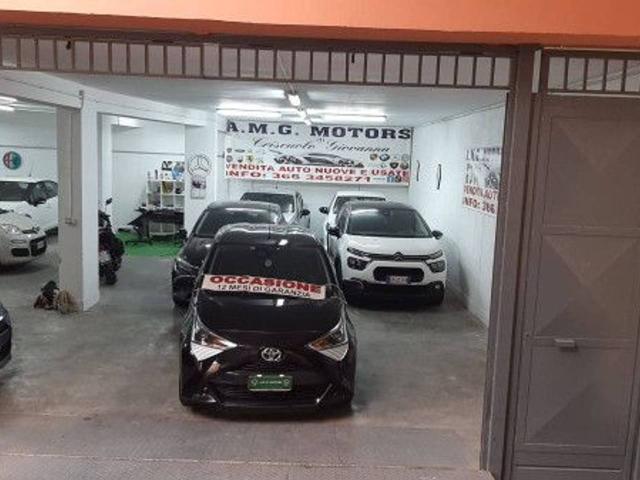 Locale Commerciale in affitto a Giugliano In Campania, Campania
