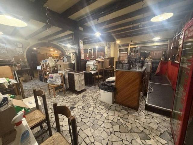 Locale Commerciale in vendita a Mira, Veneto