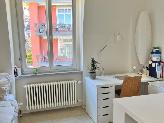 Apartment mieten in Einigen, Zürich
