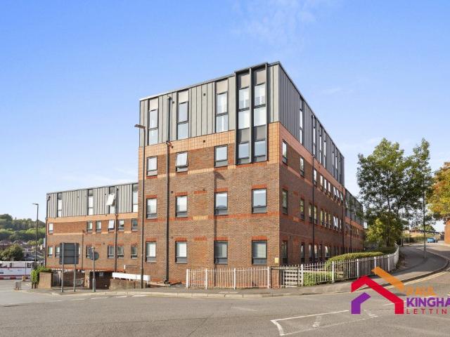 Apartment for rent in High Wycombe Community Board, High Wycombe