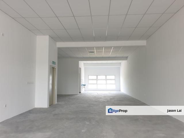 Shop for rent in Petaling, Alam Impian