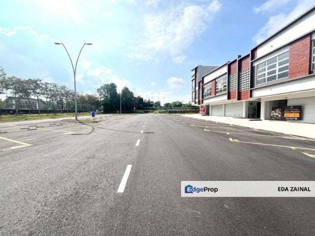 Shop for rent in Petaling, Alam Impian