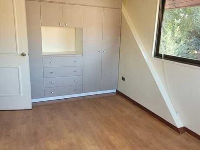 Temuco, Hermosa casa en sector residencial 2143